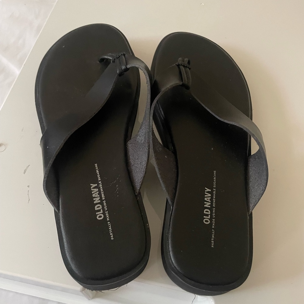 Old Navy Black Sandals